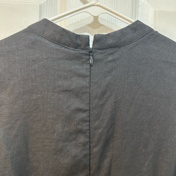 Women's 100% Linen Little Black Dress Sleeveless Ruffle V-Neck LBD Zip Back Sz 8 - Picture 5 of 8